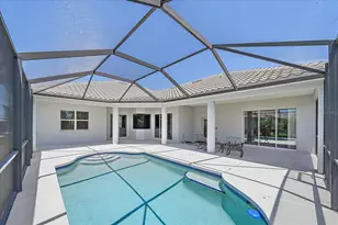 917 145th St Cir NE, Bradenton, FL 34212 - Photo 4