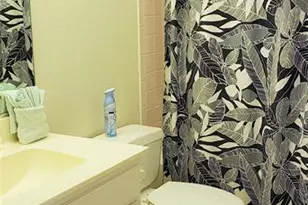 5678 Sheffield Greene Cir, Sarasota, FL 34235 - Photo 4