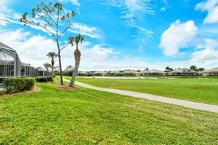 9480 Forest Hills Cir, Sarasota, FL 34238 - Photo 30