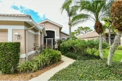 9480 Forest Hills Circle, Sarasota, FL 34238 - Photo 2