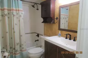 3663 Longmeadow, Sarasota, FL 34235 - Photo 14