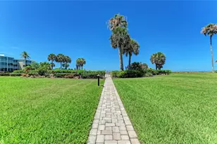 4825 Gulf of Mexico Dr, Longboat Key, FL 34228 - Photo 36