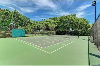 4825 Gulf Of Mexico Drive #201, Longboat Key, FL 34228 - Photo 34