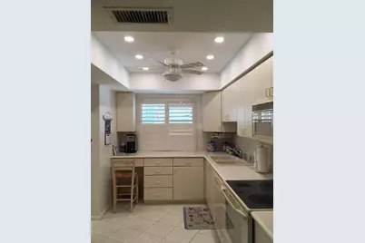 4825 Gulf Of Mexico Drive #201, Longboat Key, FL 34228 - Photo 8