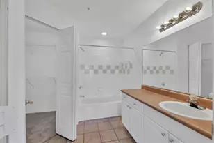 5531 Rosehill Rd, Sarasota, FL 34233 - Photo 16