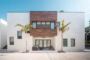 816 Goodrich Ave, Sarasota, FL 34236 - Photo 2