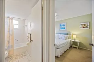 102 Capri Isles Blvd, Venice, FL 34292 - Photo 20