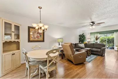 4015 Lake Bayshore Drive #108, Bradenton, FL 34205 - Photo 10