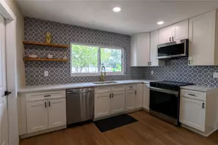 8808 44th Ave Dr W, Bradenton, FL 34210 - Photo 20