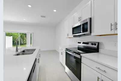 15148 Cuzcorro Court, Nokomis, FL 34275 - Photo 4