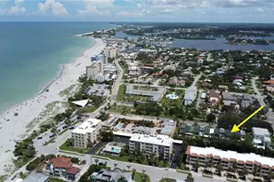 705 W Venice Ave, Venice, FL 34285 - Photo 2