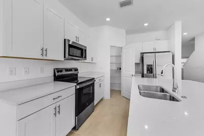 15156 Cuzcorro Court, Nokomis, FL 34275 - Photo 4