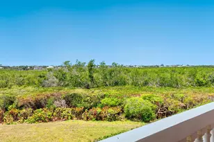 5430 Eagles Point Cir, Sarasota, FL 34231 - Photo 18