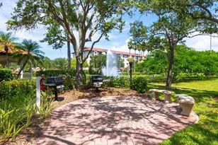 5430 Eagles Point Cir, Sarasota, FL 34231 - Photo 40