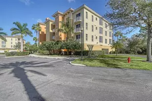 6465 Water Crest Way, Lakewood Ranch, FL 34202 - Photo 1