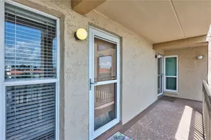 845 Benjamin Franklin Dr, Sarasota, FL 34236 - Photo 4