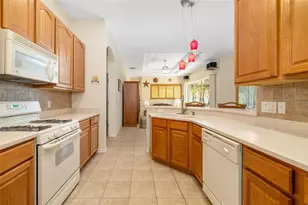 224 Dahlia Ct, Bradenton, FL 34212 - Photo 12