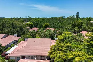 4812 Kestral Park Cir, Sarasota, FL 34231 - Photo 4