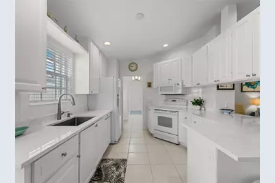 7641 Quinto Drive, Sarasota, FL 34238 - Photo 8