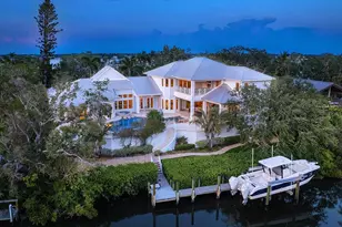 5132 Jungle Plum Rd, Sarasota, FL 34242 - Photo 4