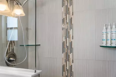 208 Peacock Lane, Holmes Beach, FL 34217 - Photo 16