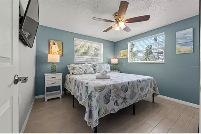 208 Peacock Lane, Holmes Beach, FL 34217 - Photo 16