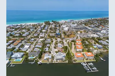 208 Peacock Lane, Holmes Beach, FL 34217 - Photo 2