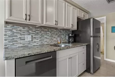 208 Peacock Lane, Holmes Beach, FL 34217 - Photo 12