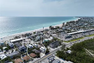 3018 Gulf Dr, Holmes Beach, FL 34217 - Photo 42