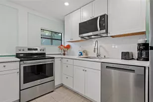 3018 Gulf Dr, Holmes Beach, FL 34217 - Photo 28