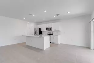 5133 Forget Me Not Ave, Lake Hamilton, FL 33851 - Photo 4