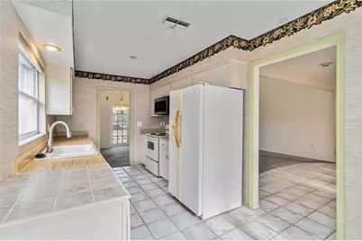 6203 Courtside Drive #21, Bradenton, FL 34210 - Photo 10