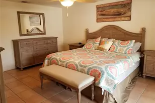 2745 Cardwell Way, Sarasota, FL 34231 - Photo 14