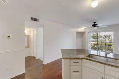 850 S Tamiami Trail #203, Sarasota, FL 34236 - Photo 14