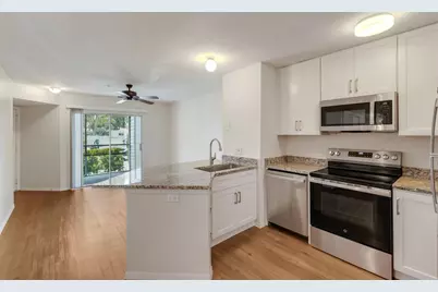 850 S Tamiami Trail #203, Sarasota, FL 34236 - Photo 12