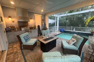 1716 Stapleton St, Sarasota, FL 34239 - Photo 8