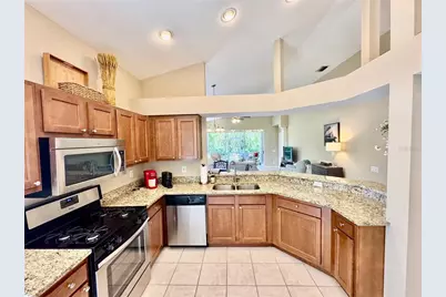 7330 Kensington Court, University Park, FL 34201 - Photo 12