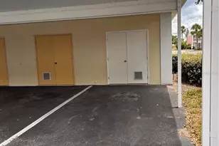 433 Cerromar Ln, Venice, FL 34293 - Photo 2