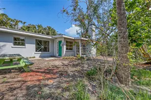 120 Hammock Rd, Anna Maria, FL 34216 - Photo 6
