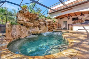 681 Avenida De Mayo, Sarasota, FL 34242 - Photo 8