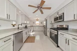 681 Avenida De Mayo, Sarasota, FL 34242 - Photo 14