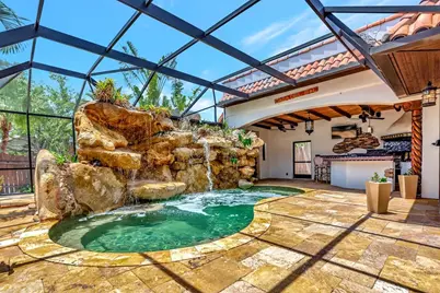 681 Avenida De Mayo, Sarasota, FL 34242 - Photo 8