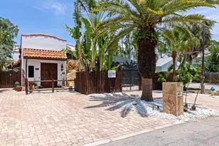 681 Avenida De Mayo, Sarasota, FL 34242 - Photo 38