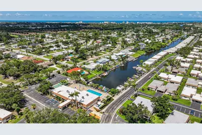 2733 Riverbluff Place #V57, Sarasota, FL 34231 - Photo 28