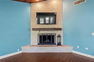 911 Cimarron Cir, Bradenton, FL 34209 - Photo 10