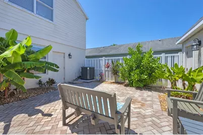 4811 Woodbrook Drive, Sarasota, FL 34243 - Photo 38