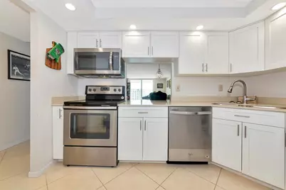 101 S Gulfstream Avenue #16C, Sarasota, FL 34236 - Photo 8