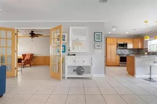 602 Baronet Ln, Holmes Beach, FL 34217 - Photo 12
