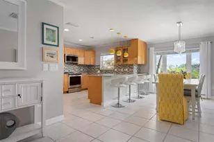 602 Baronet Ln, Holmes Beach, FL 34217 - Photo 14