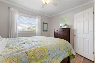 602 Baronet Ln, Holmes Beach, FL 34217 - Photo 32